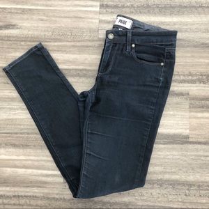 Paige Skyline Skinny Jeans. 27